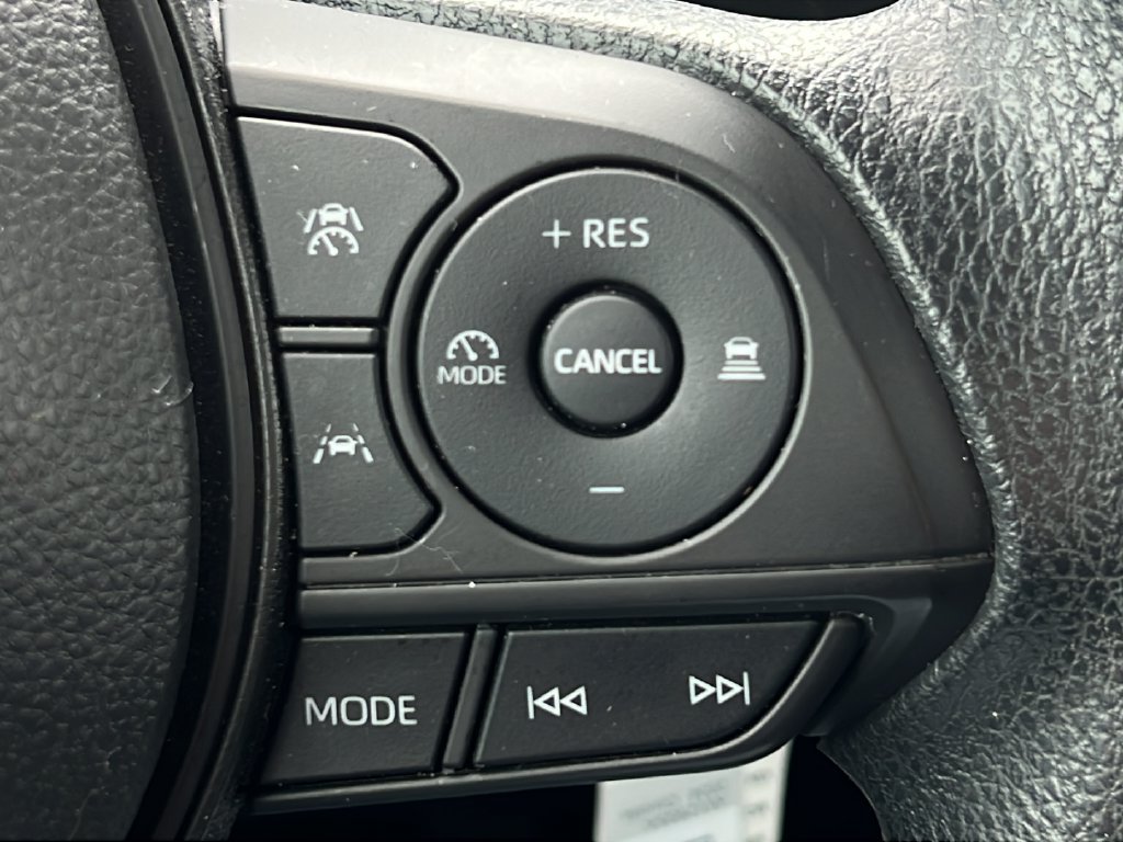 Used 2024 Toyota Corolla LE FWD image 19