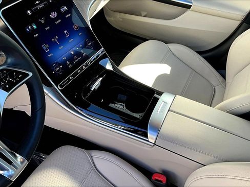 Used 2024 Mercedes-Benz C 300 Sedan image 17