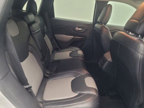 Used 2014 Jeep Cherokee Limited FWD image 19