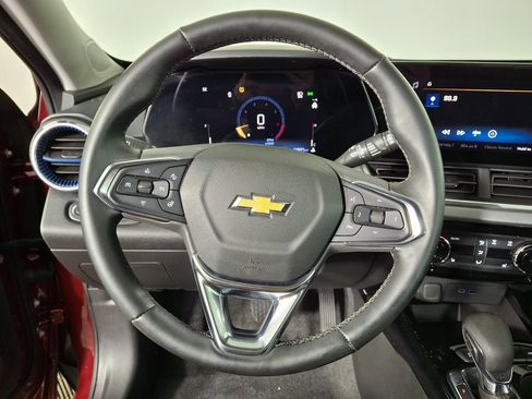 Used 2024 Chevrolet Trax LT w/ Driver Confidence Package image 12