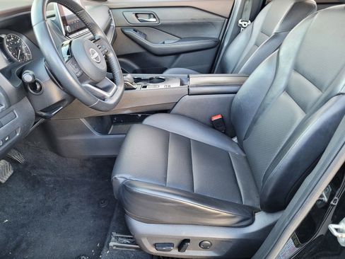 Certified 2023 Nissan Rogue SV w/ SV Premium B Package image 18