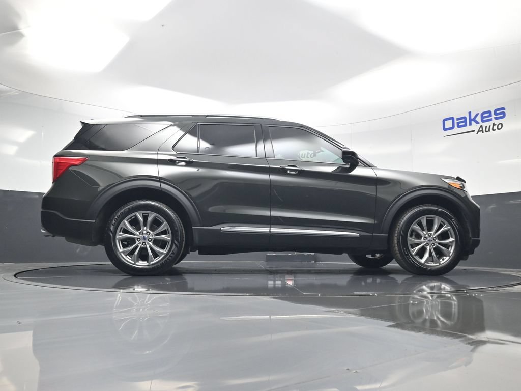 Used 2023 Ford Explorer Limited AWD/4WD image 46