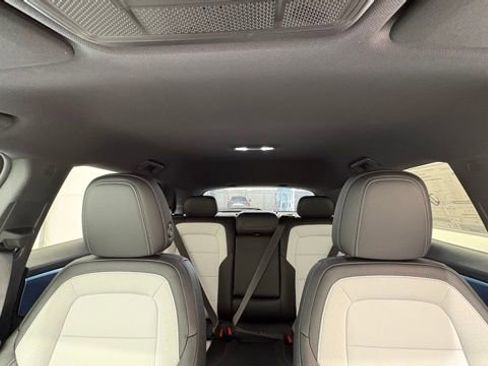 New 2026 Chevrolet Equinox EV LT FWD image 31