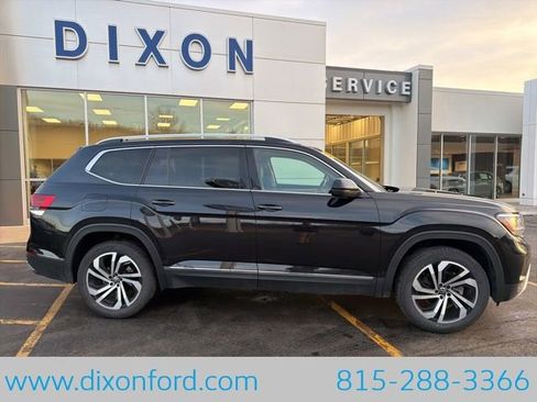 Used 2023 Volkswagen Atlas SEL AWD/4WD image 9