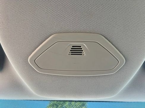 Used 2016 Ford Focus SE w/ SE Cold Weather Package FWD image 34