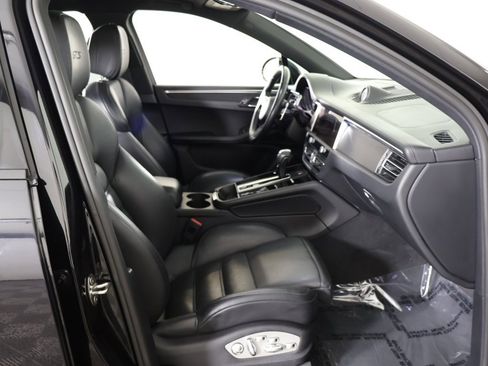 Used 2022 Porsche Macan GTS w/ Premium Package Plus image 35
