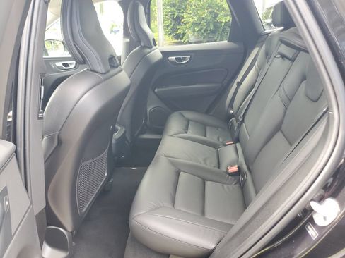 Used 2024 Volvo XC60 B5 Plus AWD/4WD image 12