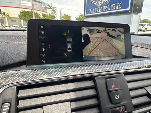 Used 2018 BMW M3 RWD image 22