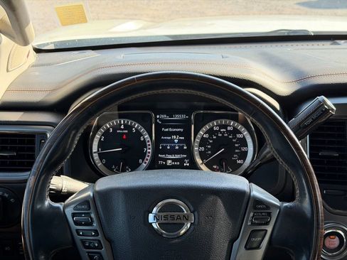 Used 2017 Nissan Titan Platinum Reserve image 19
