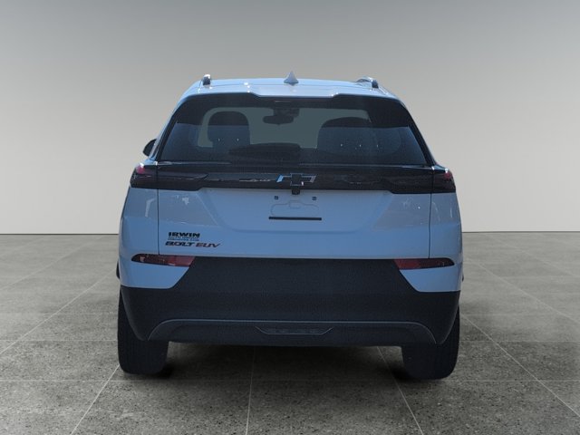Used 2023 Chevrolet Bolt EUV LT w/ Comfort Package FWD image 4