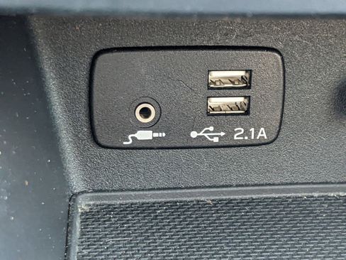 Used 2021 Subaru Forester Premium image 26