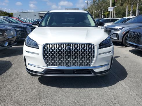 Certified 2023 Lincoln Corsair FWD w/ Equipment Group 101A image 2