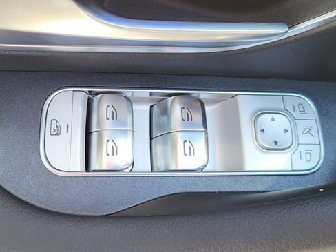 New 2025 Mercedes-Benz GLS 580 4MATIC image 19