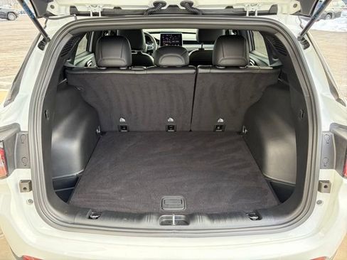 Used 2024 Jeep Compass Trailhawk image 23