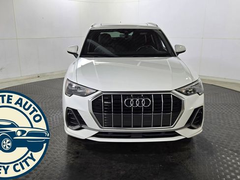 Used 2022 Audi Q3 2.0T Premium image 3
