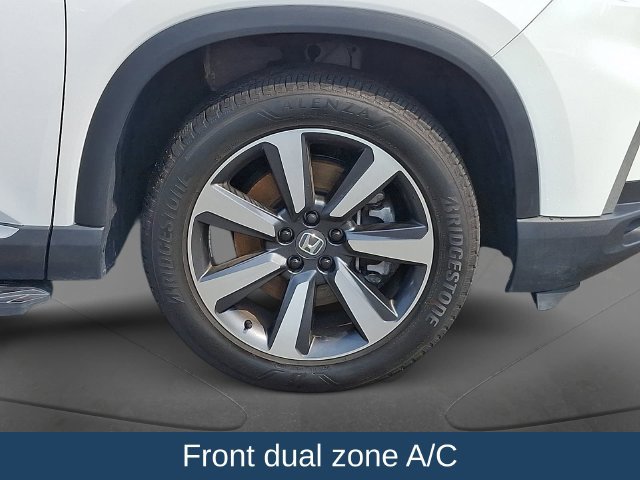 Used 2025 Honda Pilot Touring image 10