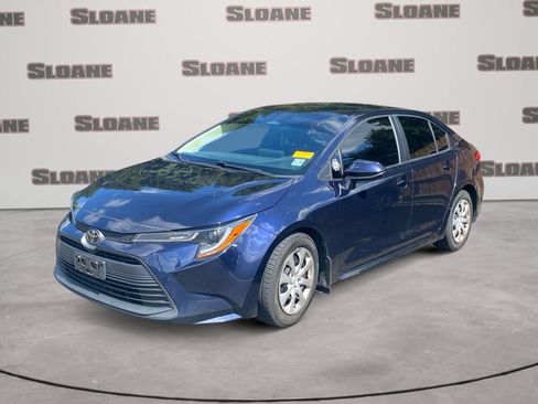 Used 2024 Toyota Corolla LE FWD image 1