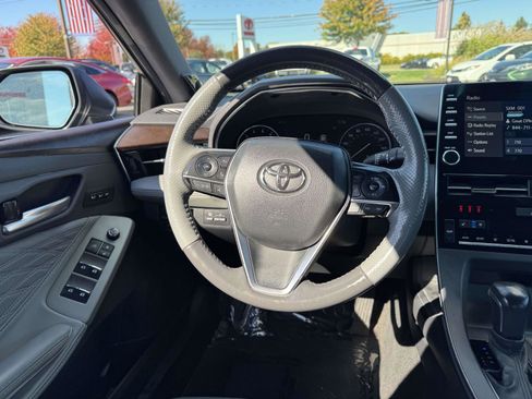 Certified 2022 Toyota Avalon Limited image 12