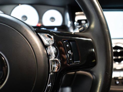Used 2017 Rolls-Royce Ghost image 21