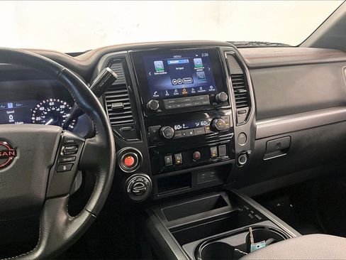 Used 2023 Nissan Titan PRO-4X image 5