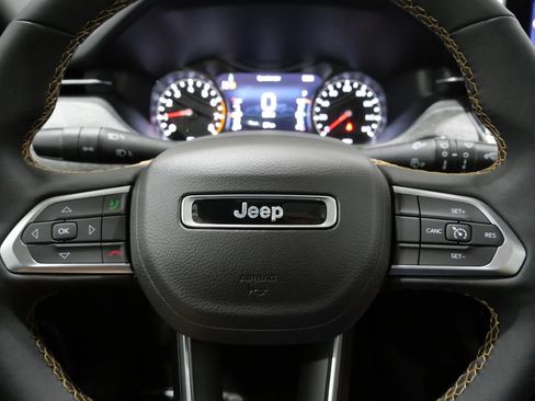 New 2026 Jeep Compass Latitude AWD/4WD image 16