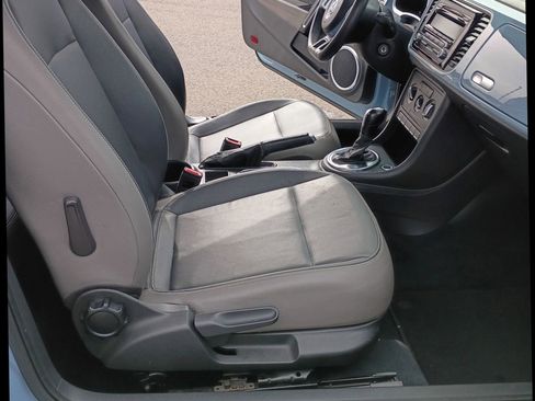 Used 2013 Volkswagen Beetle 2.5 image 5