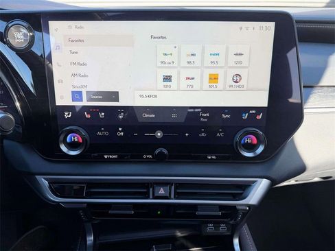 Used 2025 Lexus RX 350 Premium w/ Accessory Package AWD/4WD image 14