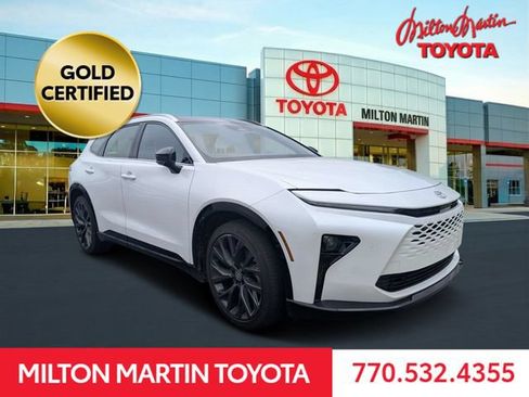 Certified 2025 Toyota Crown Signia w/ Advanced Technology Package AWD/4WD image 1