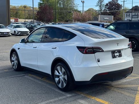 Used 2023 Tesla Model Y Long Range AWD/4WD image 3