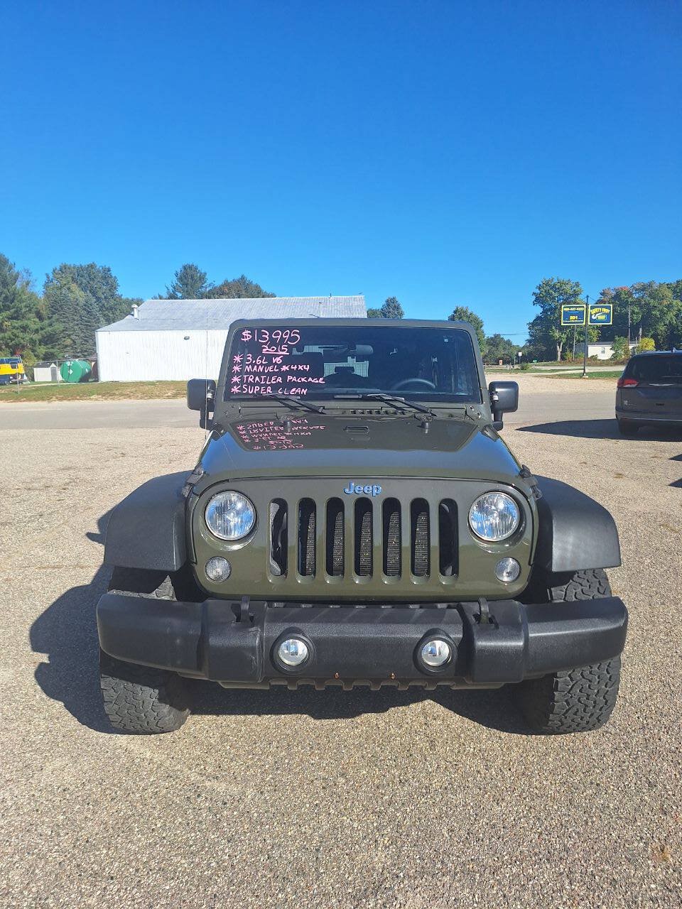 Used 2016 Jeep Wrangler Sport w/ Connectivity Group AWD/4WD image 2