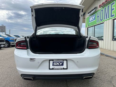 Used 2022 Dodge Charger SXT image 22