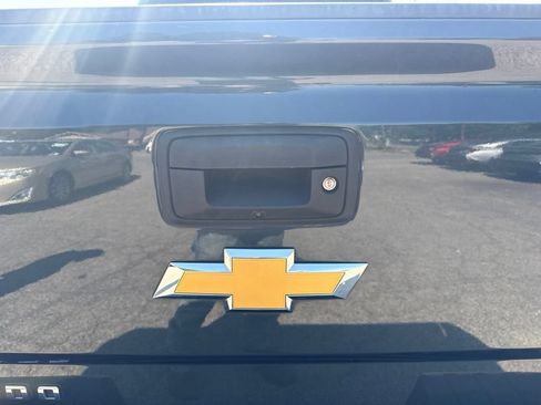 Used 2017 Chevrolet Silverado 1500 LT w/ All Star Edition AWD/4WD image 37
