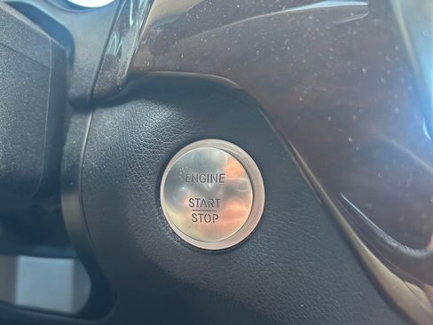 Used 2015 Mercedes-Benz ML 350 4MATIC image 10