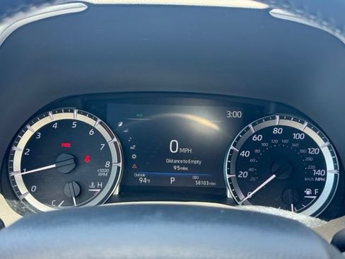 Used 2023 Toyota Highlander XSE AWD/4WD image 27