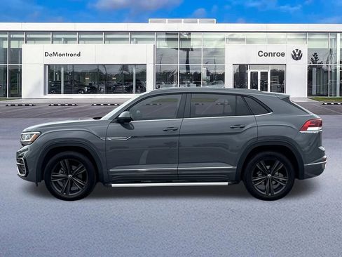 Used 2021 Volkswagen Atlas Cross Sport SE w/ Panoramic Sunroof Package FWD image 8