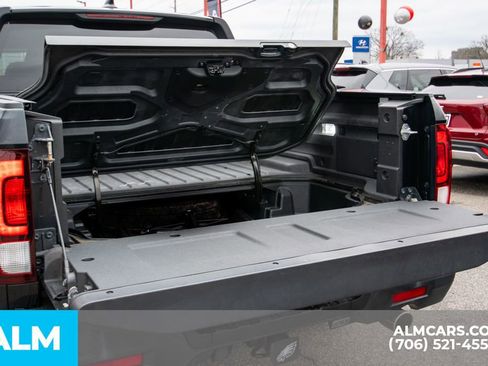 Used 2021 Honda Ridgeline Sport image 9