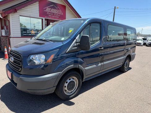 Used 2018 Ford Transit 150 XL RWD image 4