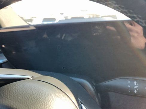 Used 2025 Buick Enclave Preferred image 17