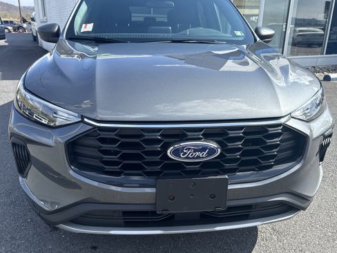 Used 2025 Ford Escape ST-Line image 5