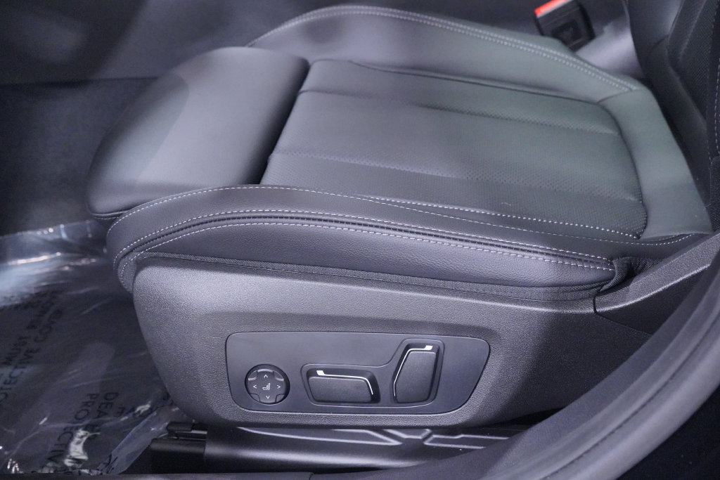 New 2026 BMW M340i RWD image 8