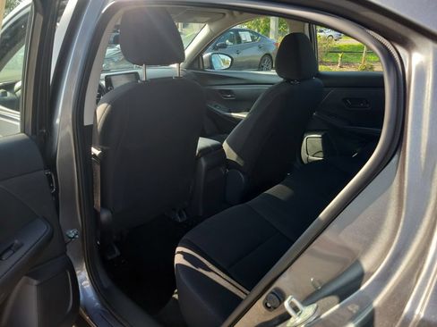 Used 2025 Nissan Sentra S FWD image 8