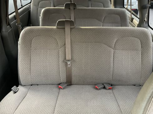 Used 2019 Chevrolet Express 2500 LT w/ LT Preferred Equipment Group image 34