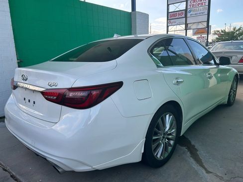 Used 2019 INFINITI Q50 Luxe w/ Essential Package (3.0T Luxe) RWD image 3