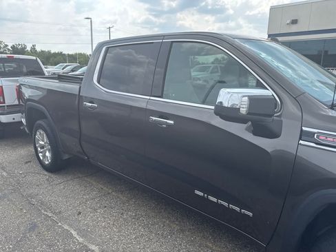 Used 2019 GMC Sierra 1500 SLT w/ SLT Convenience Package AWD/4WD image 8