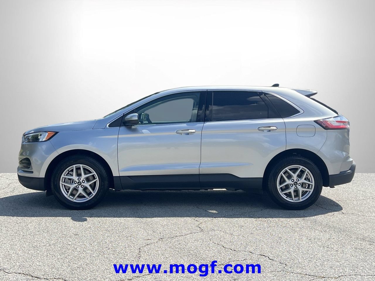 Used 2024 Ford Edge SEL AWD/4WD image 25