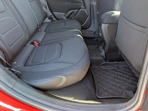 Used 2021 Jeep Renegade Latitude image 19