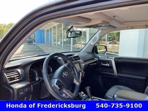 Used 2018 Toyota 4Runner Limited AWD/4WD image 30