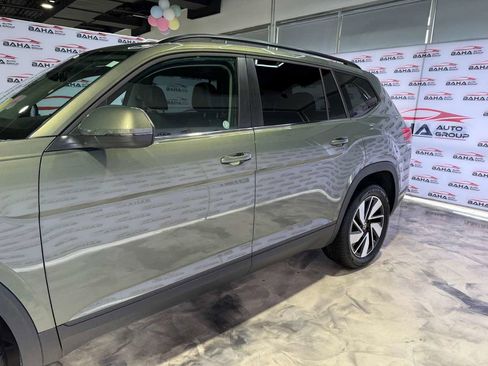 Used 2025 Volkswagen Atlas SE image 7