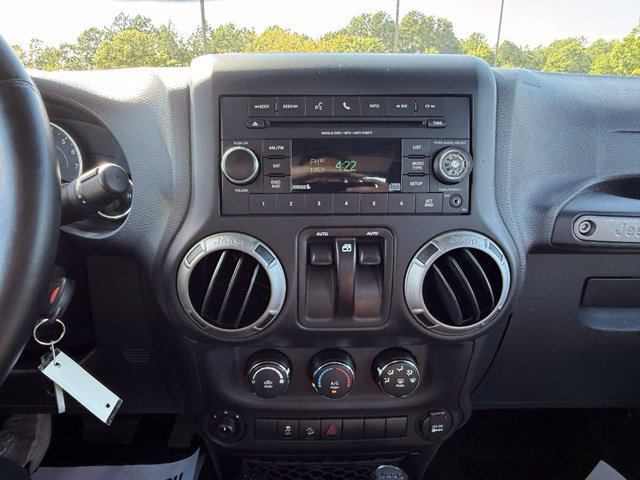 Used 2017 Jeep Wrangler Sport w/ Quick Order Package 24S AWD/4WD image 18