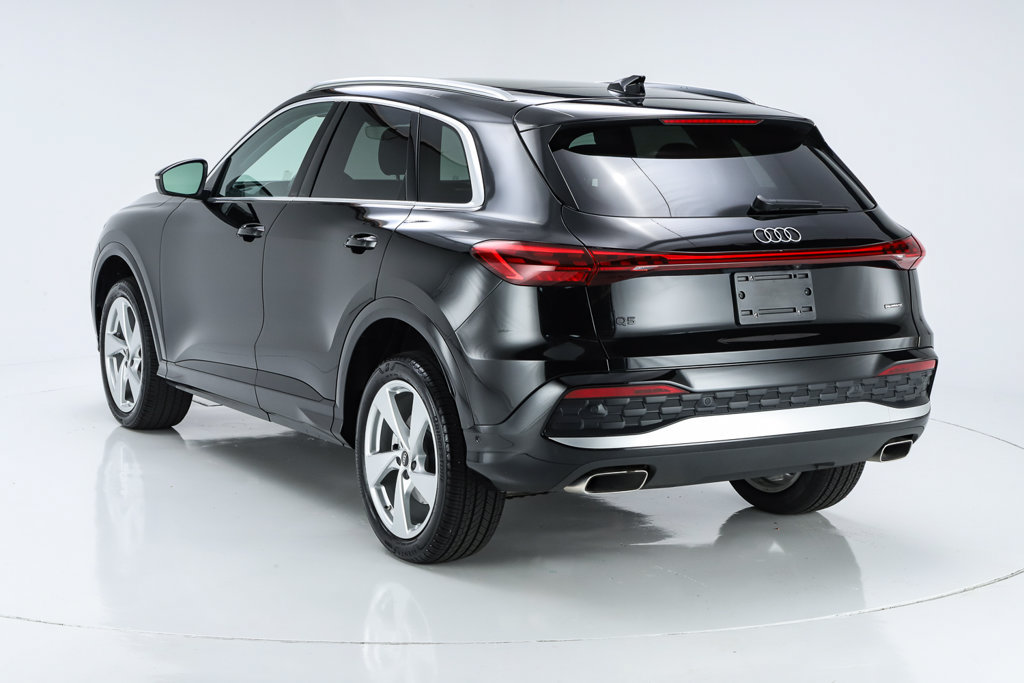 Used 2025 Audi Q5 Premium Plus w/ Premium Plus AWD/4WD image 53